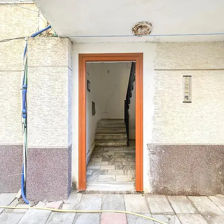 Apartment Splash 905
