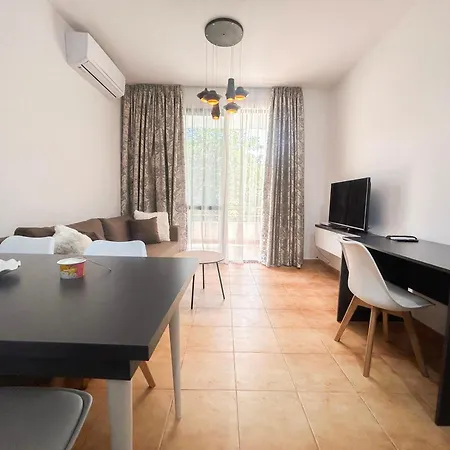 Splash 905 Apartment Durres
